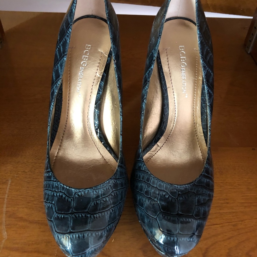 BCBG Pumps